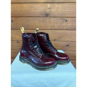 Dr. Martens 1460 Vegan Felix Rub Off boot in the cherry red Sz 7
